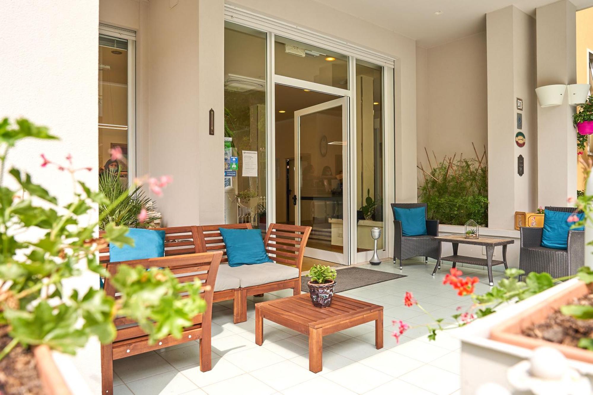 Hotel Palazzi Gabicce Mare Exteriör bild